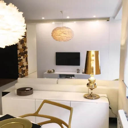 Golden & White Home Santiago de Compostela Exterior photo